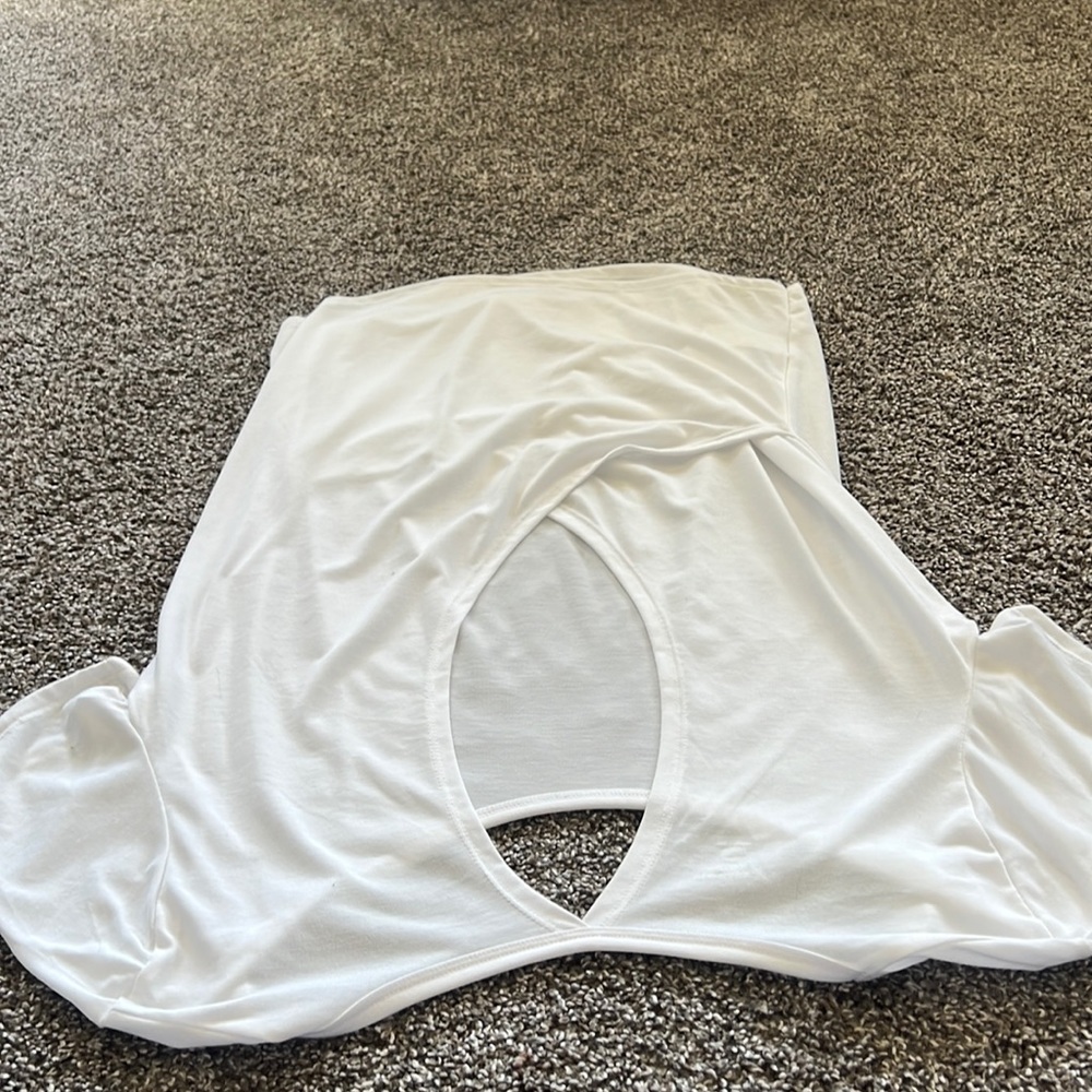 open back tee - Picture 2 of 3